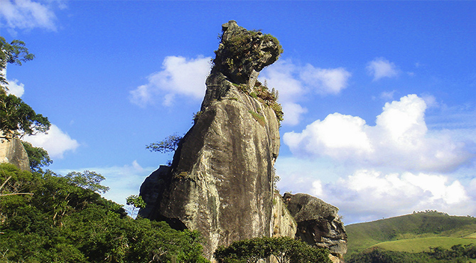 Pedra do Cão Sentado